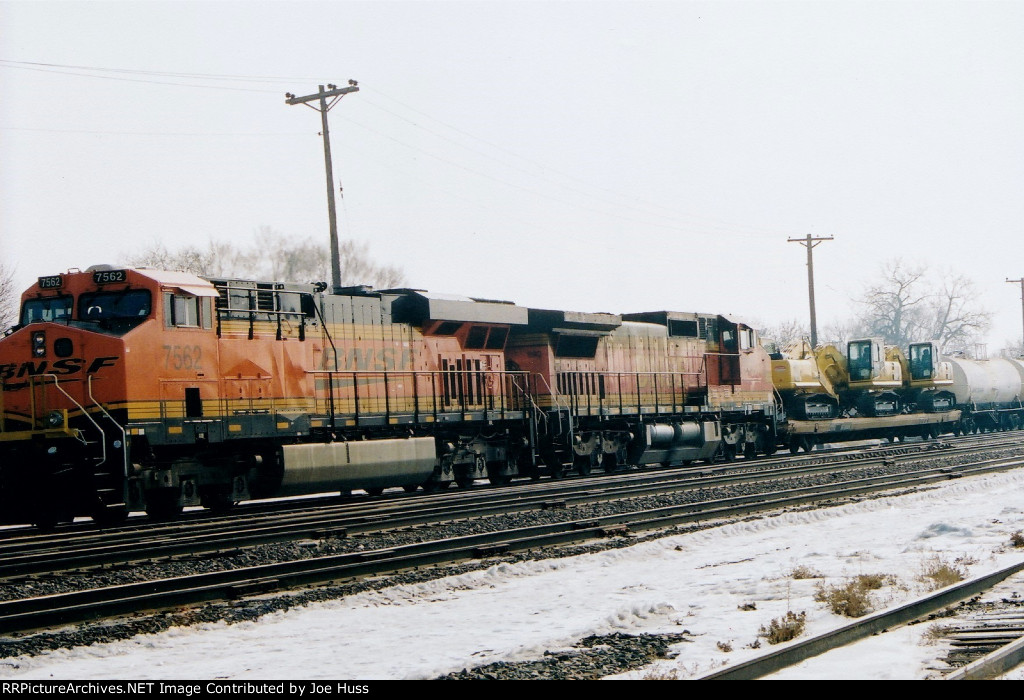 BNSF 7562 West